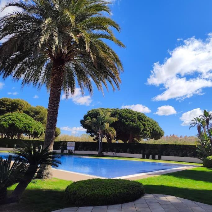 Luxurycambrils Resort&Spa Exterior photo