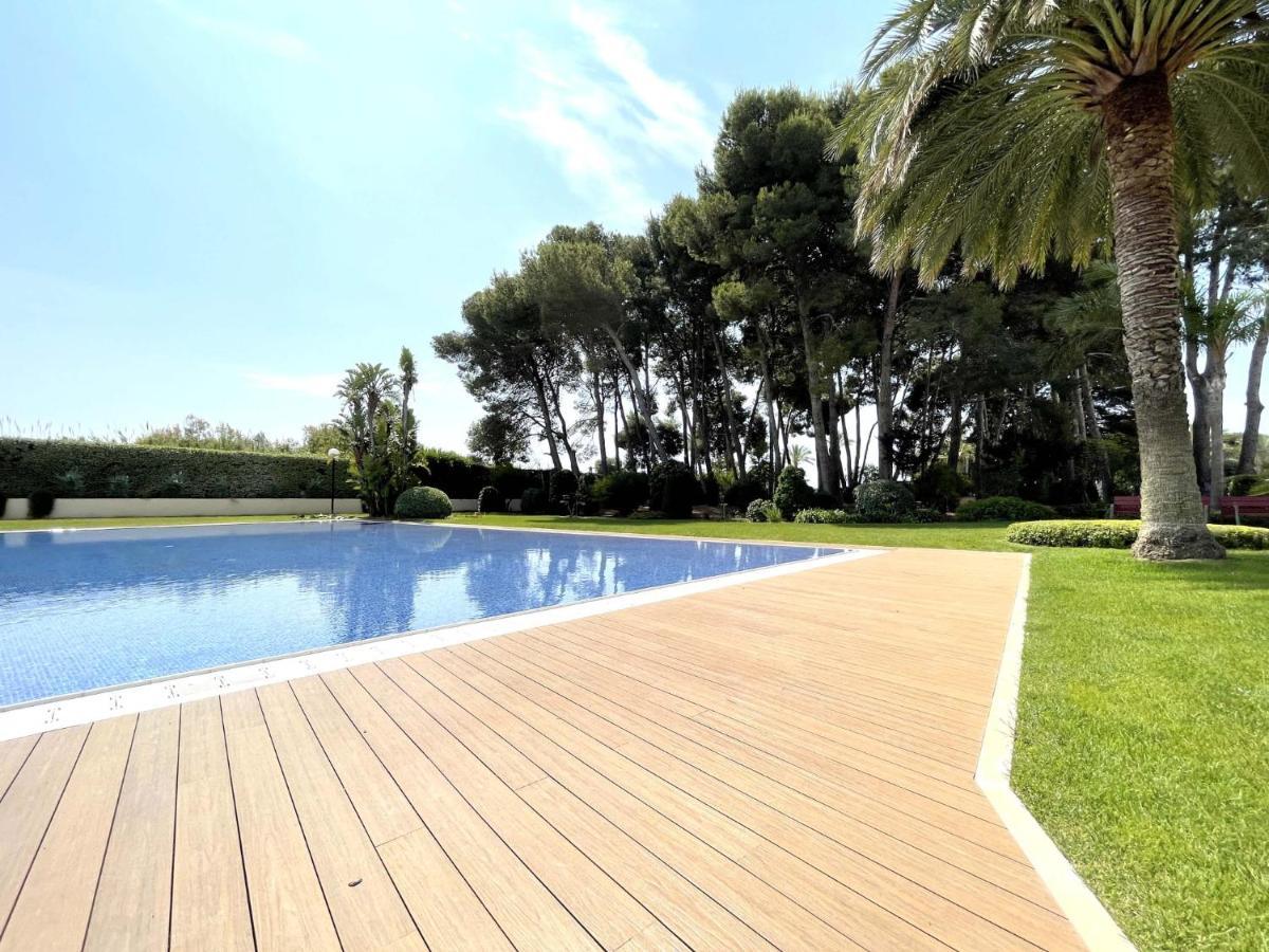 Luxurycambrils Resort&Spa Exterior photo