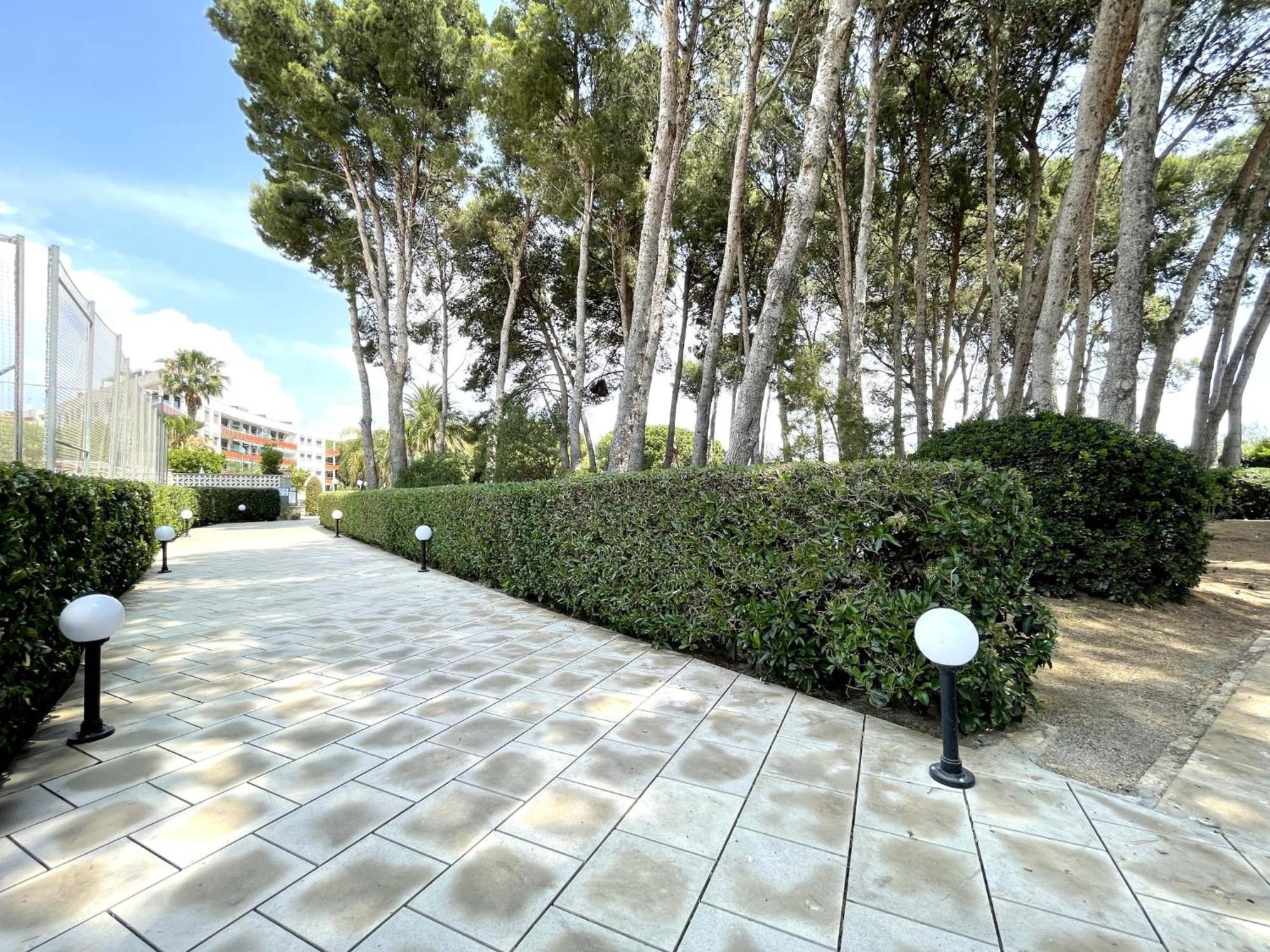 Luxurycambrils Resort&Spa Exterior photo